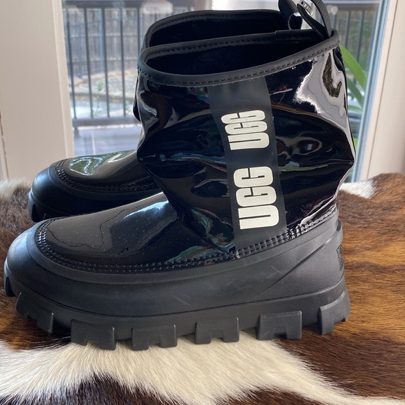 UGG Classic Brellah Mini Waterproof Rain Boots Black Size 7 NWT - Picture 4 of 12